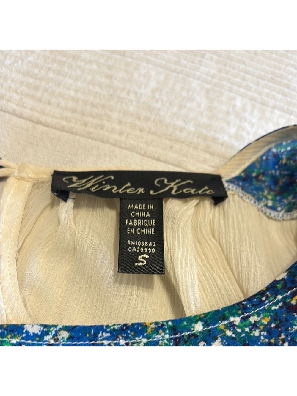 Winter Kate Blue and Cream Silk Gauze Back Blouse Size Small - Picture 4 of 7